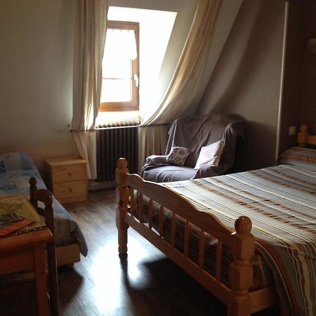 Auberge Des Pyrenees 생트 마리 드 캄팡 외부 사진