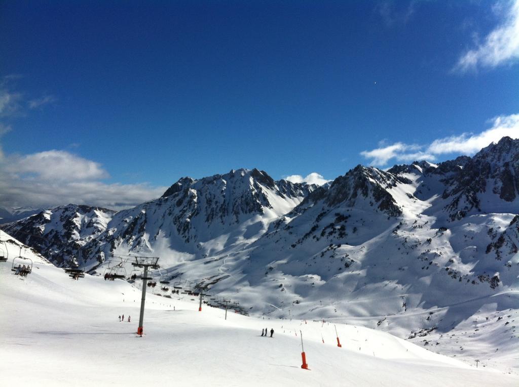Auberge Des Pyrenees 생트 마리 드 캄팡 외부 사진