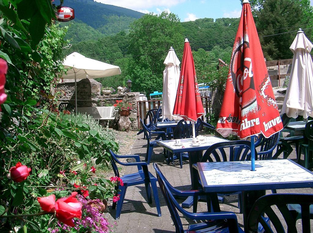 Auberge Des Pyrenees 생트 마리 드 캄팡 외부 사진