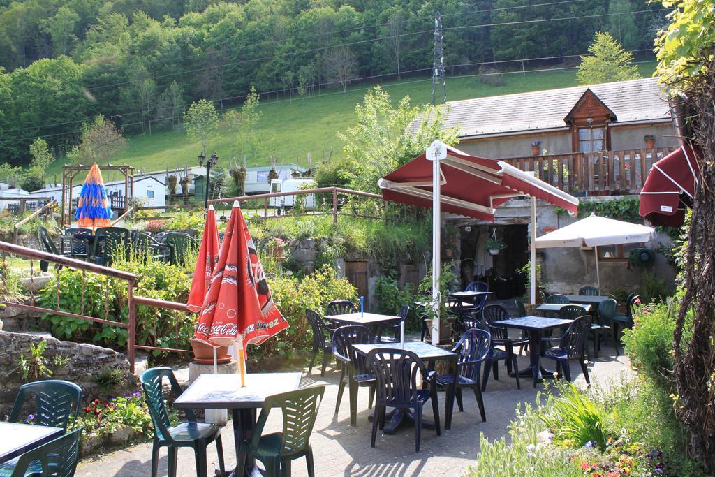 Auberge Des Pyrenees 생트 마리 드 캄팡 외부 사진